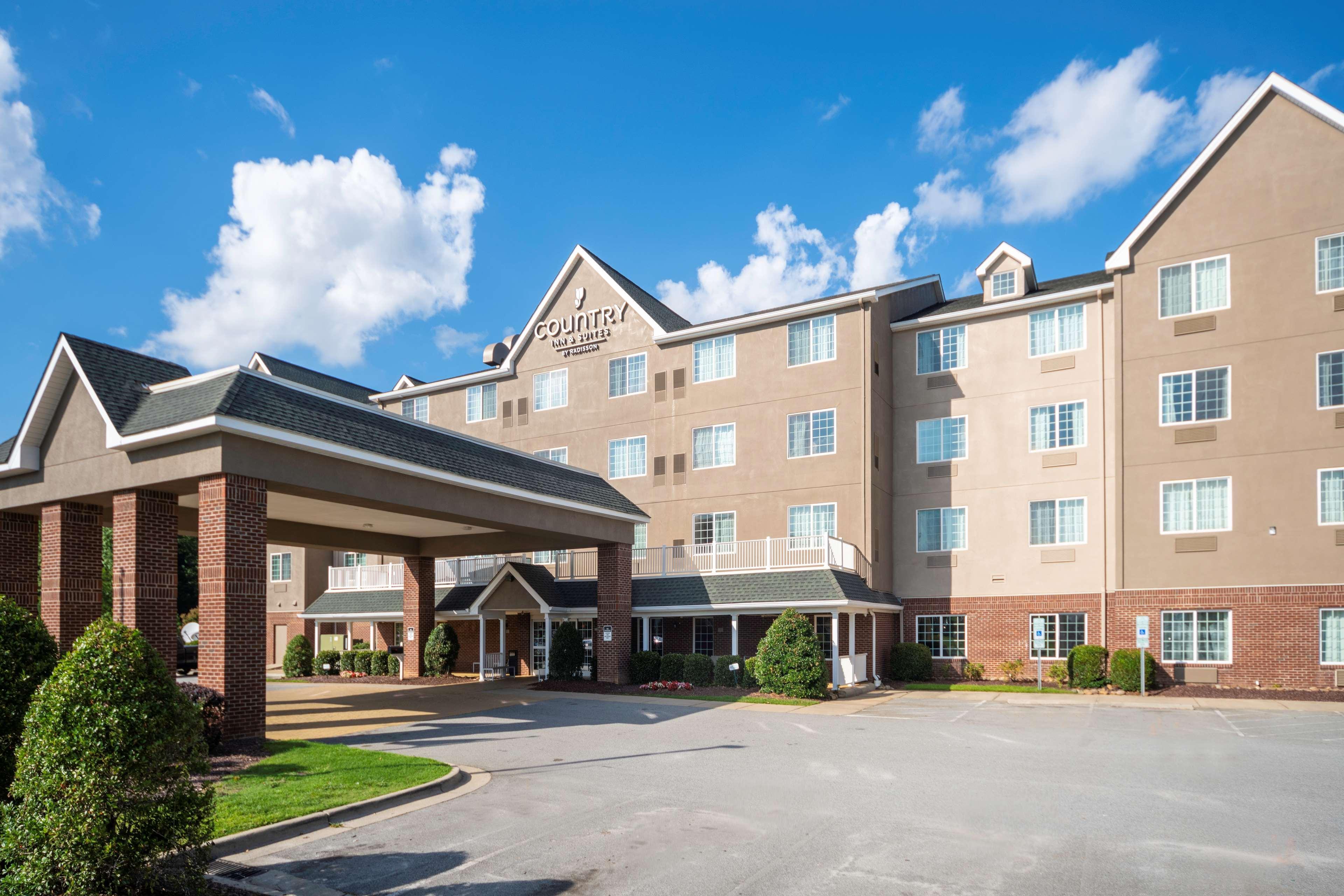 Country Inn & Suites By Radisson, Rocky Mount, Nc ภายนอก รูปภาพ