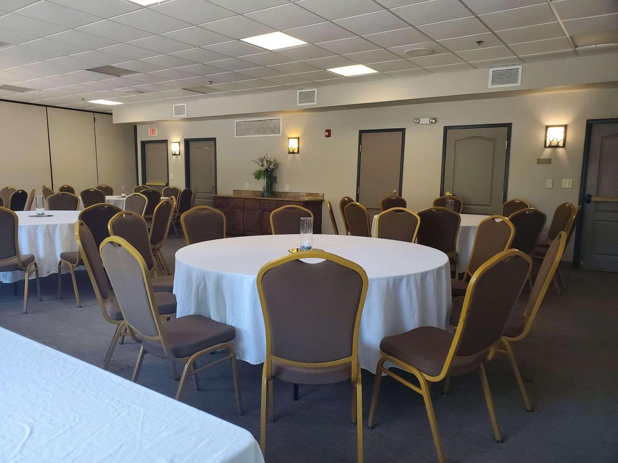 Country Inn & Suites By Radisson, Rocky Mount, Nc ภายนอก รูปภาพ